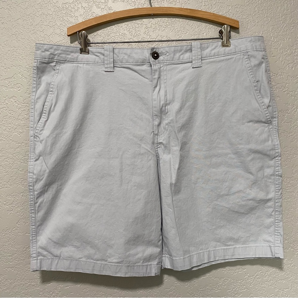 Magellan Men's Size 40W LT Gray Flat Front Chino Shorts Outdoors Fishing Hiking